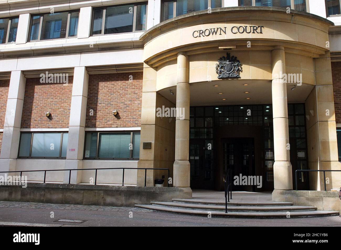 File photo dated 30/04/13 of Blackfriars Crown Court in London where Serco custody officer Lorraine Barwell, 54, was assaulted by Humphrey Burke who has admitted at the Old Bailey to killing her by kicking her in the head as she escorted him from court. Issue date: Thursday December 23, 2021. Stock Photo