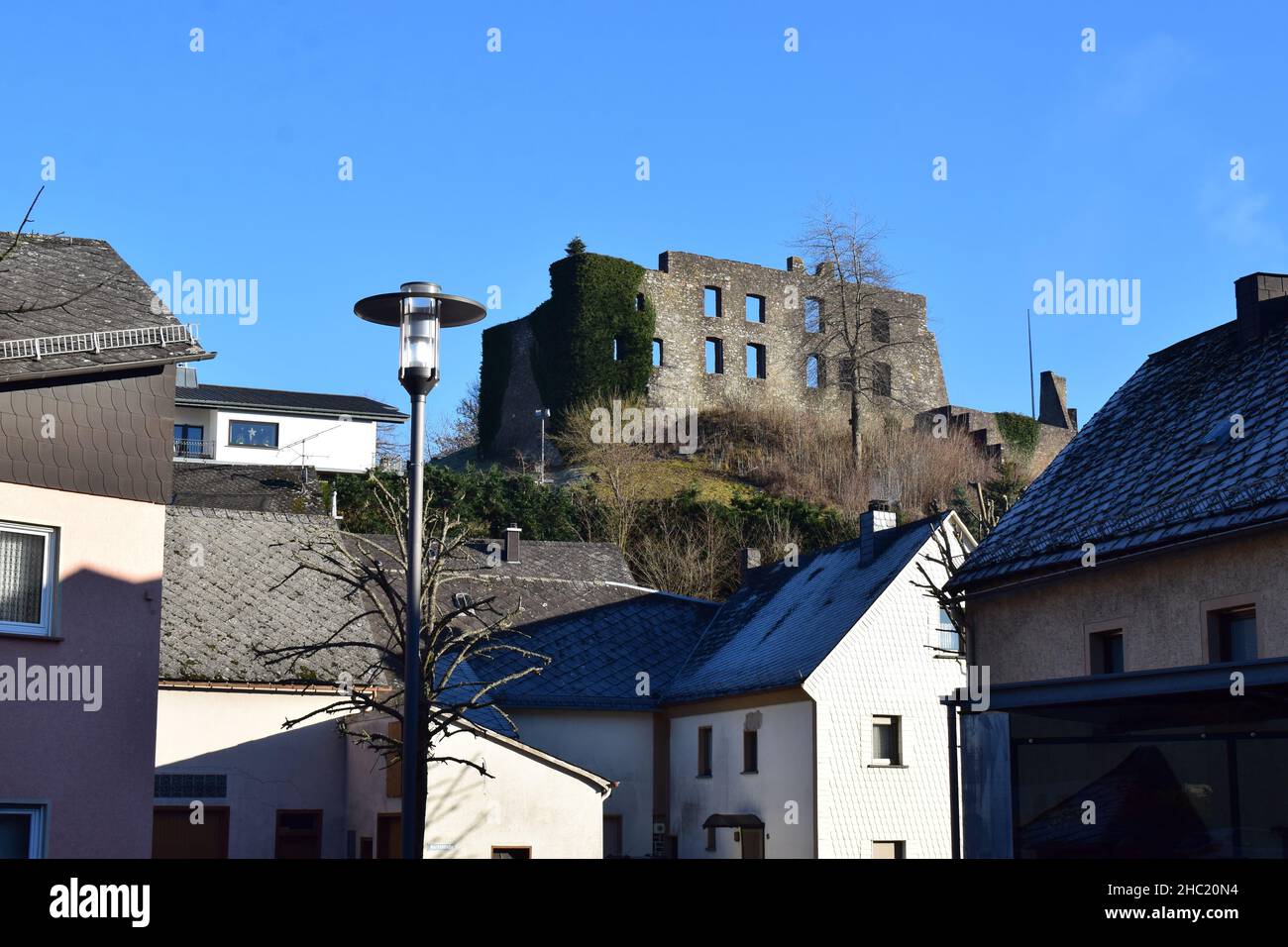 old town Ulmen with the castle ruin above Stock Photo - Alamy