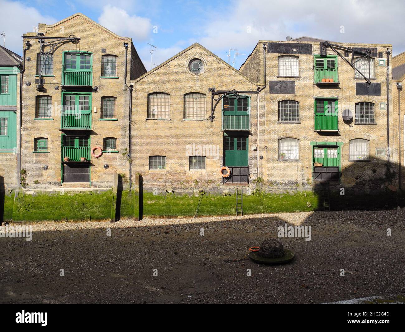 Residential properties at Limekiln Dock, Dunbar Wharf, Isle of Dogs, London, U.K. Stock Photo