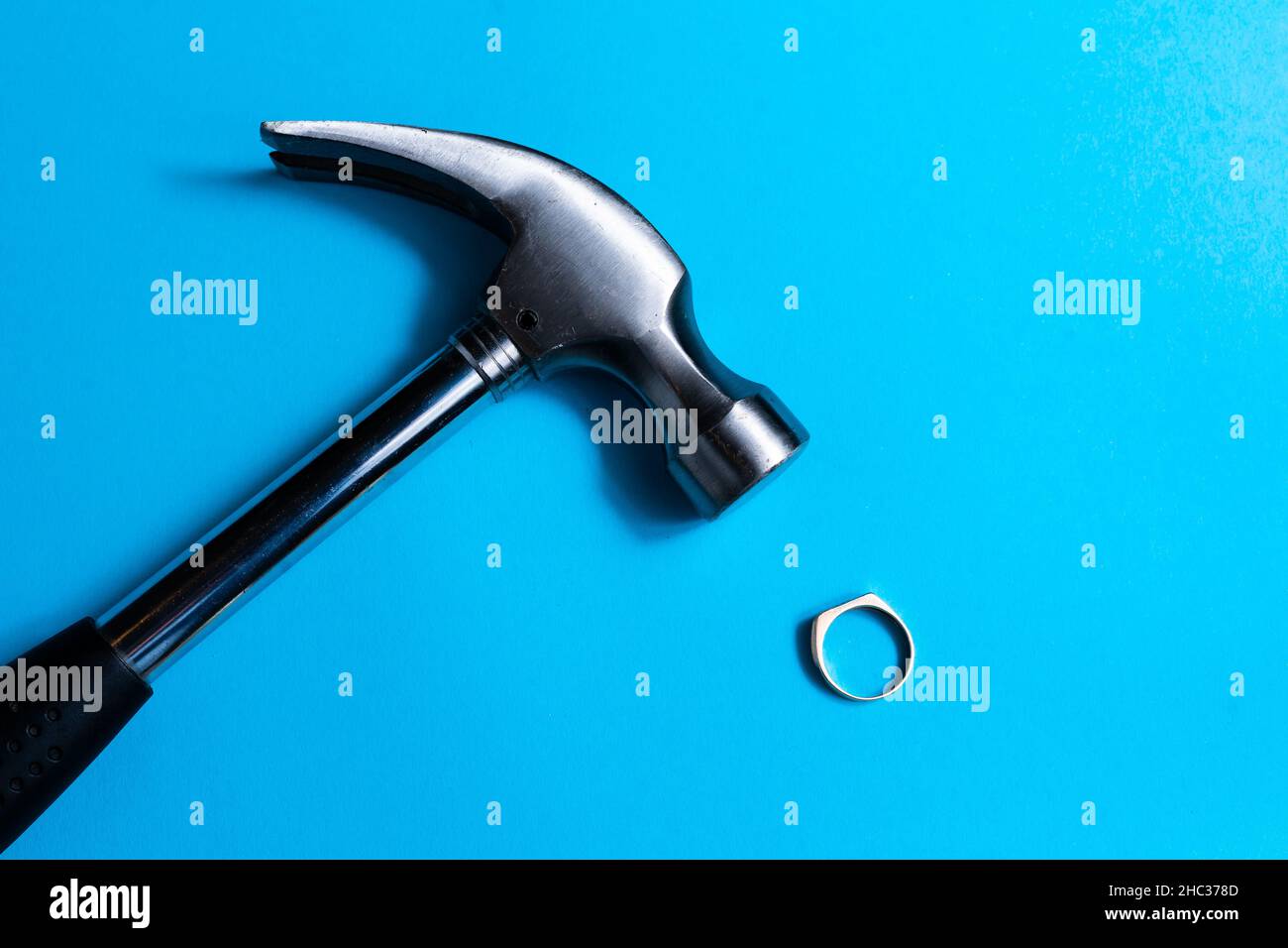 Tinker hammer hi-res stock photography and images - Alamy