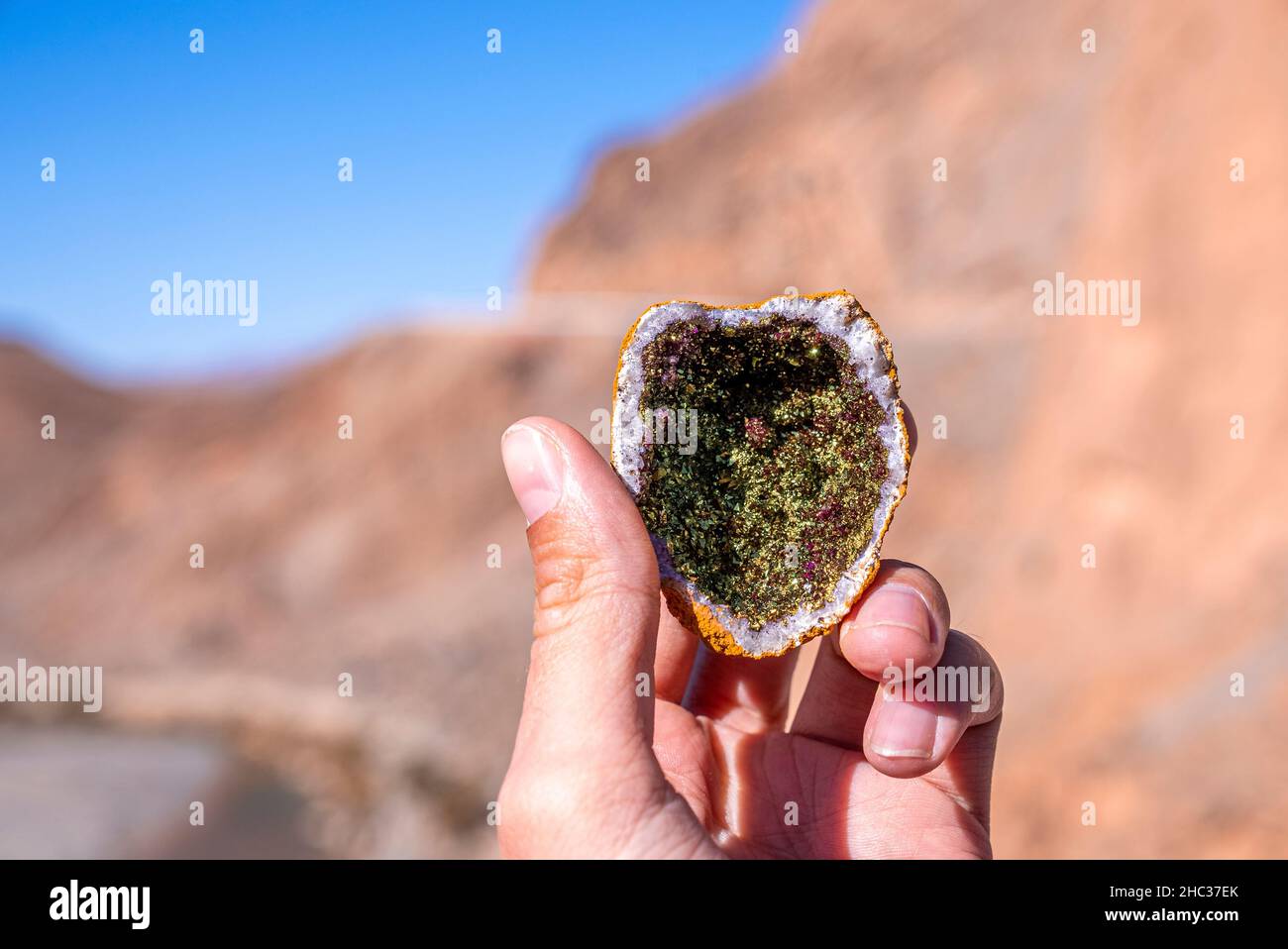Hand holding amethyst hi-res stock photography and images - Alamy