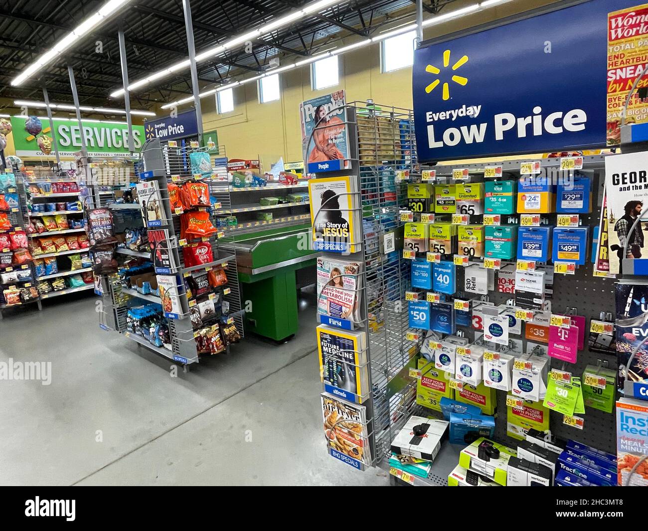 Martinez, Ga USA 12 23 21 Walmart retail grocery store interior