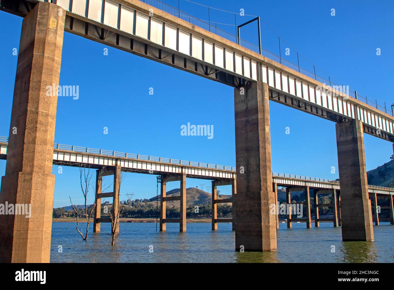 Lake Eildon at Bonnie Doon Stock Photo Alamy