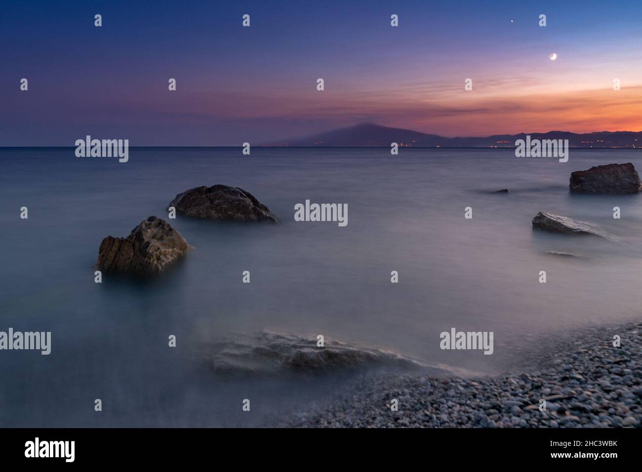 Beautiful seascape at sunset with rock formations in the water Stock ...
