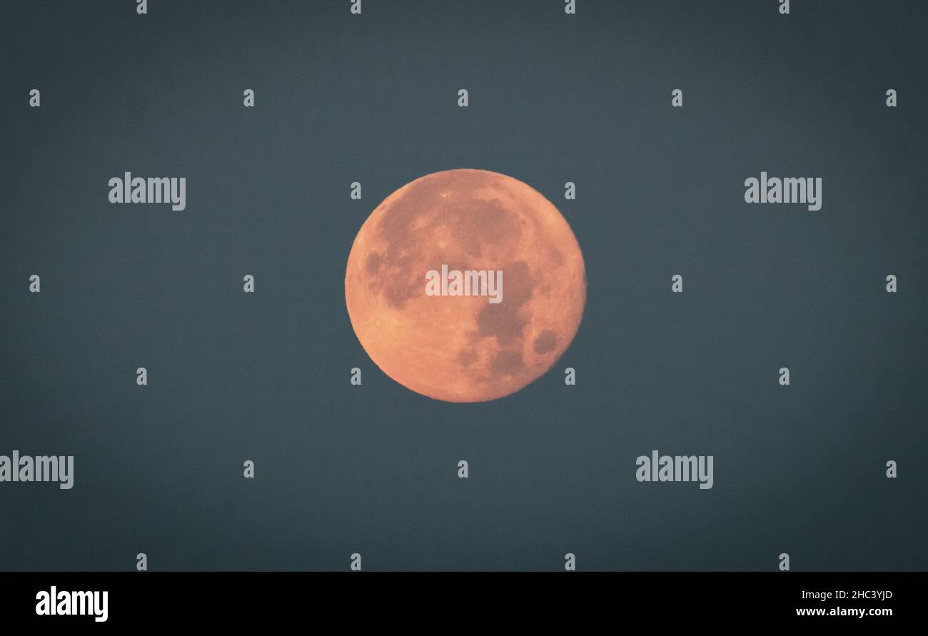 Full moon in a night sky Stock Photo - Alamy