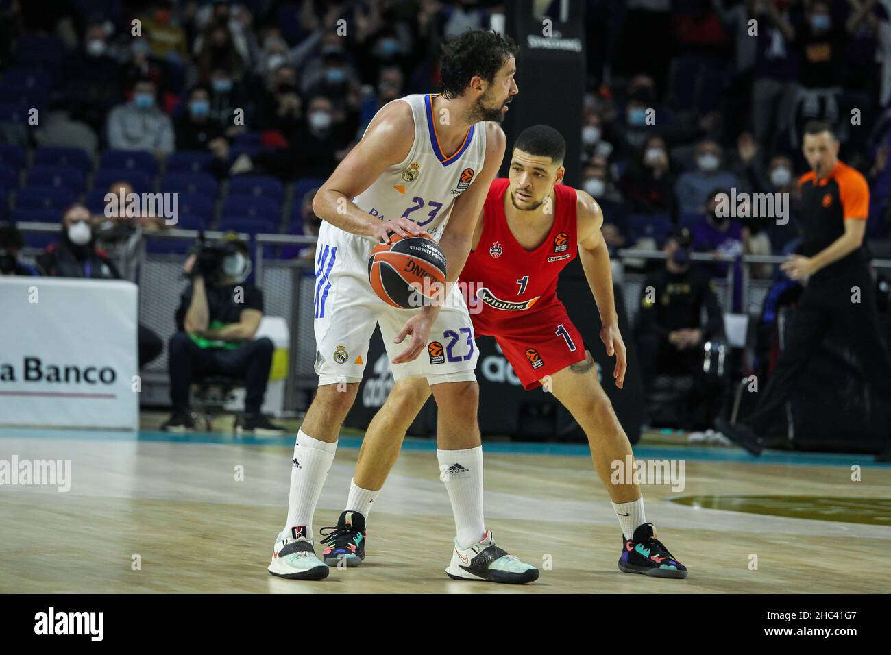 Sergio Llull Melia of Real Madrid and Gabriel Iffe Lundberg of CSKA Moscow during the Turkish Airlines Euroleague basketball match between Real Madrid and CSKA Moscow on December 23, 2021 at Wizink Center in Madrid, Spain - Photo:  Irh/DPPI/LiveMedia Stock Photo