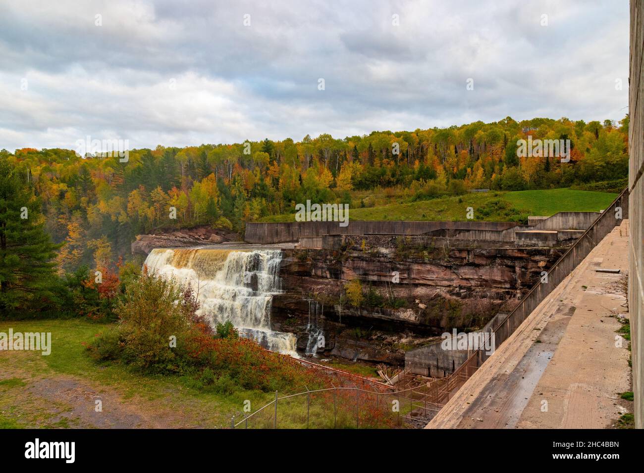 Landscape Of The Victoria Dam In A Park In Autumn In Michigan The Us