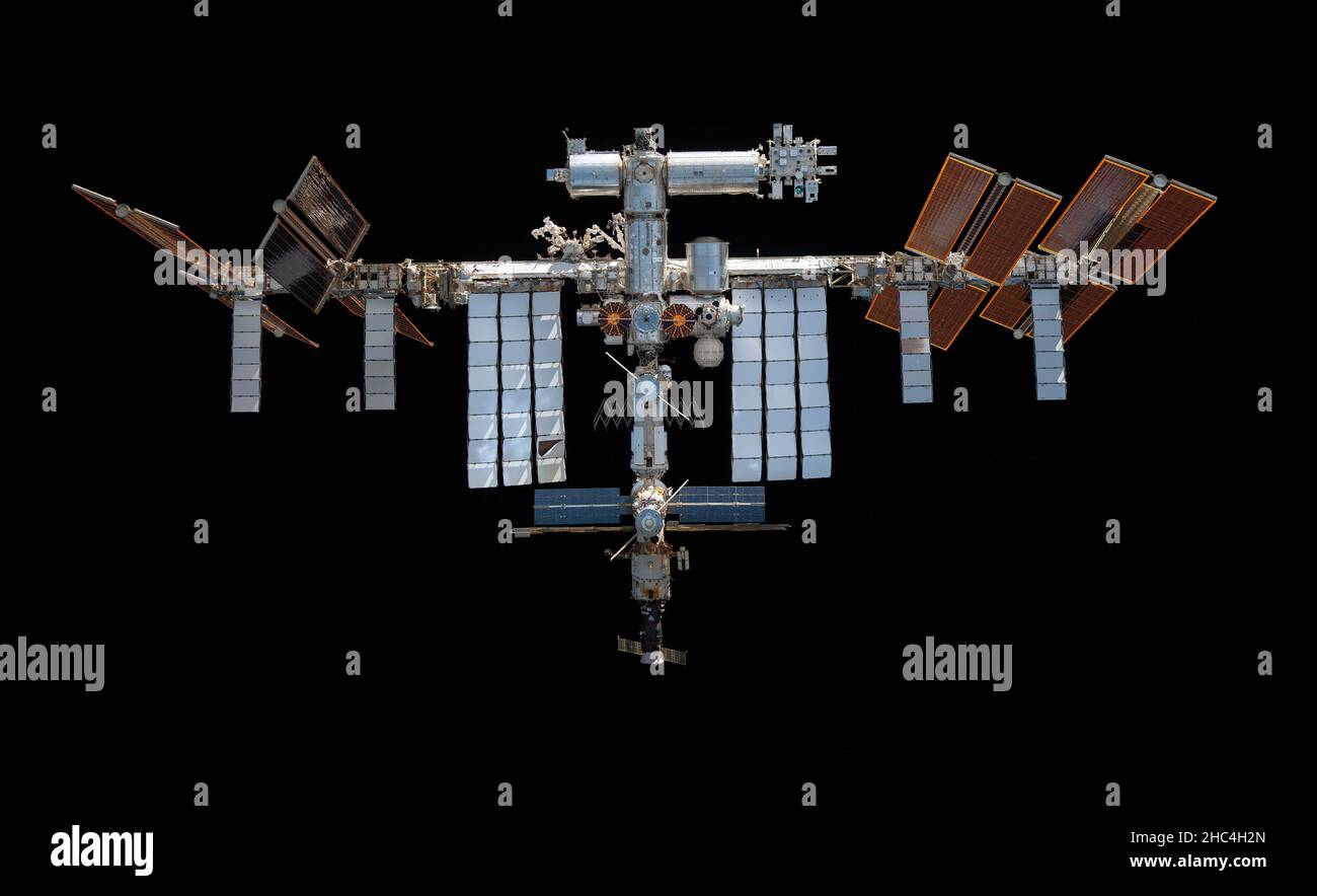 ISS - 08 November 2021 - This mosaic depicts the International Space Station pictured from the SpaceX Crew Dragon Endeavour during a fly around of the Stock Photo