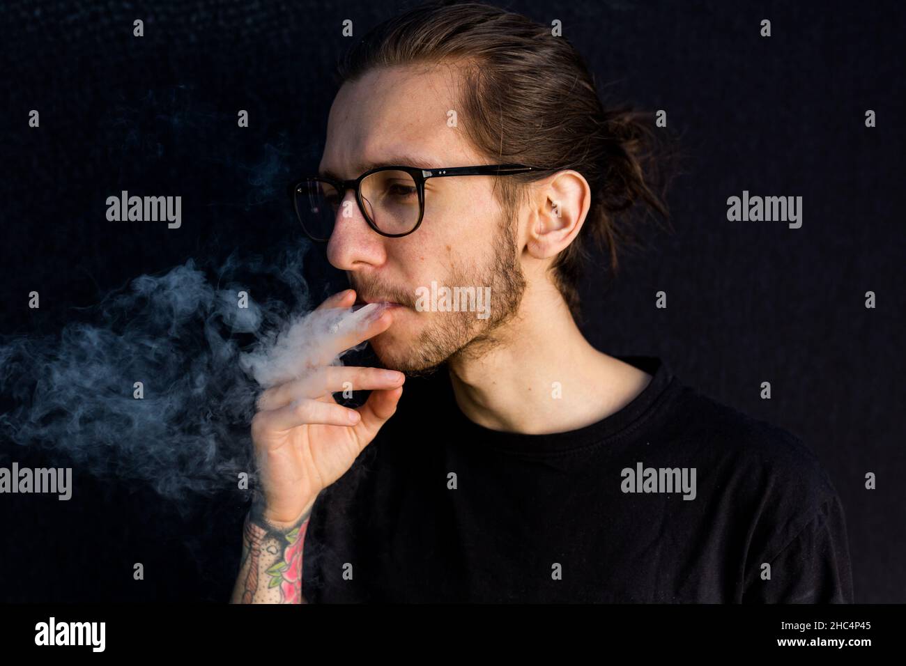 cigarette cut Cigarette cut stop isolated on white background cigarette cut Cigarette cut stop isolated on white background