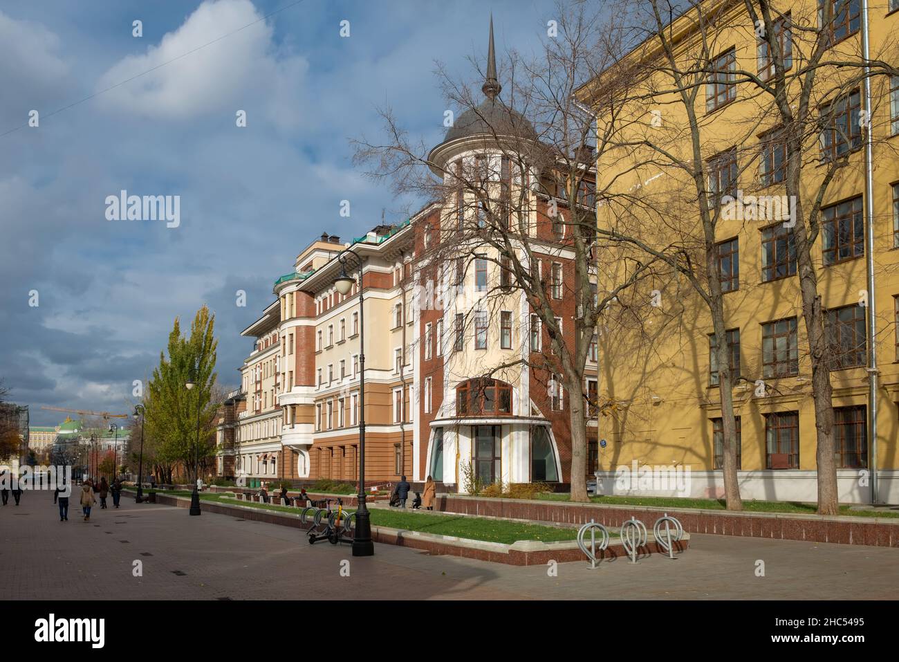 Moscow, Russia - October 23, 2021: Lavrushinsky lane in Moscow on an autumn day Stock Photo