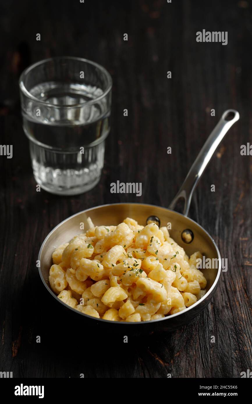 Mac and Cheese, American Style Macaroni Pasta with Cheesy Creamy Sauce