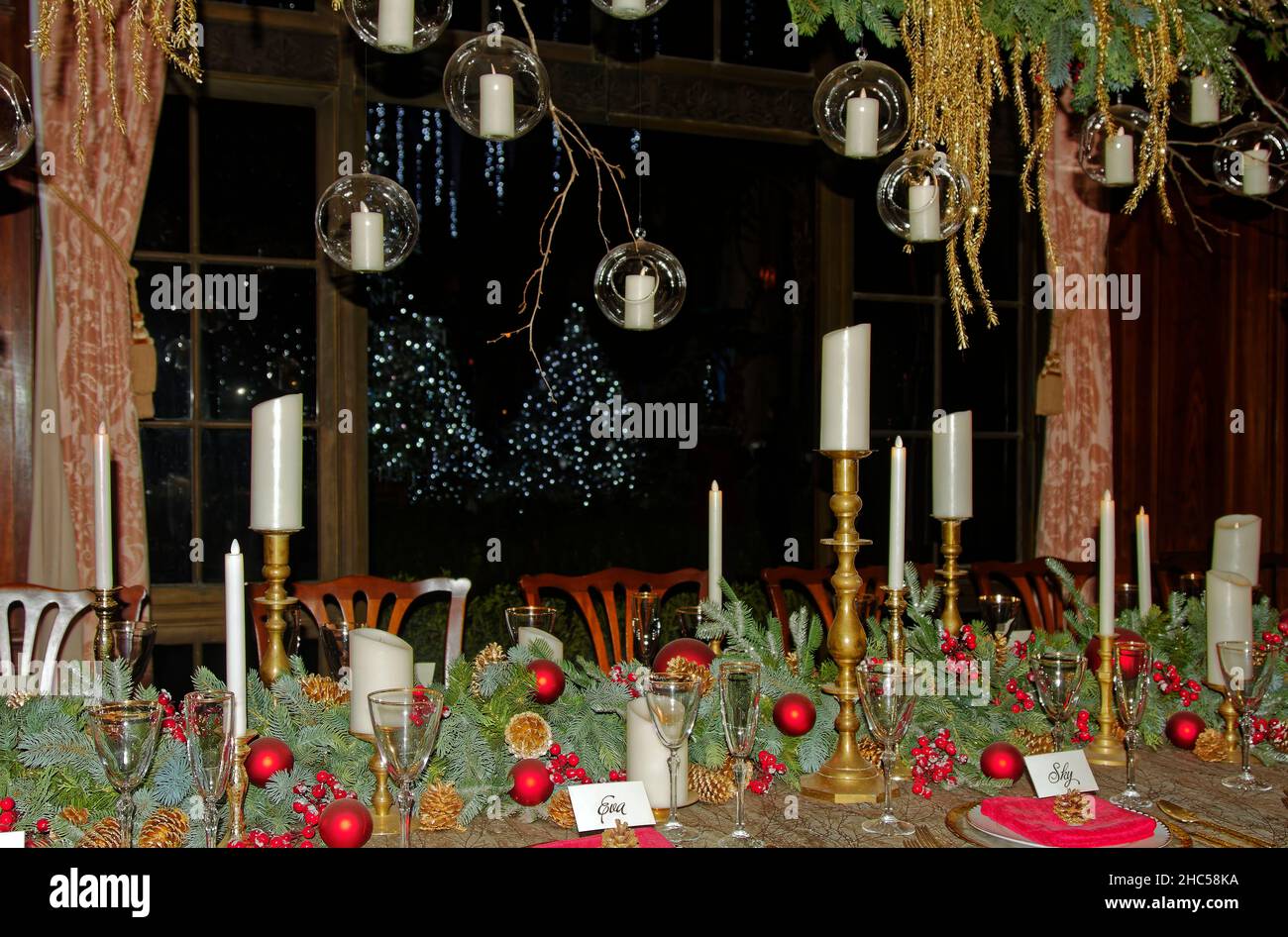 table set, dinner, elegant, Christmas, white candles, place names