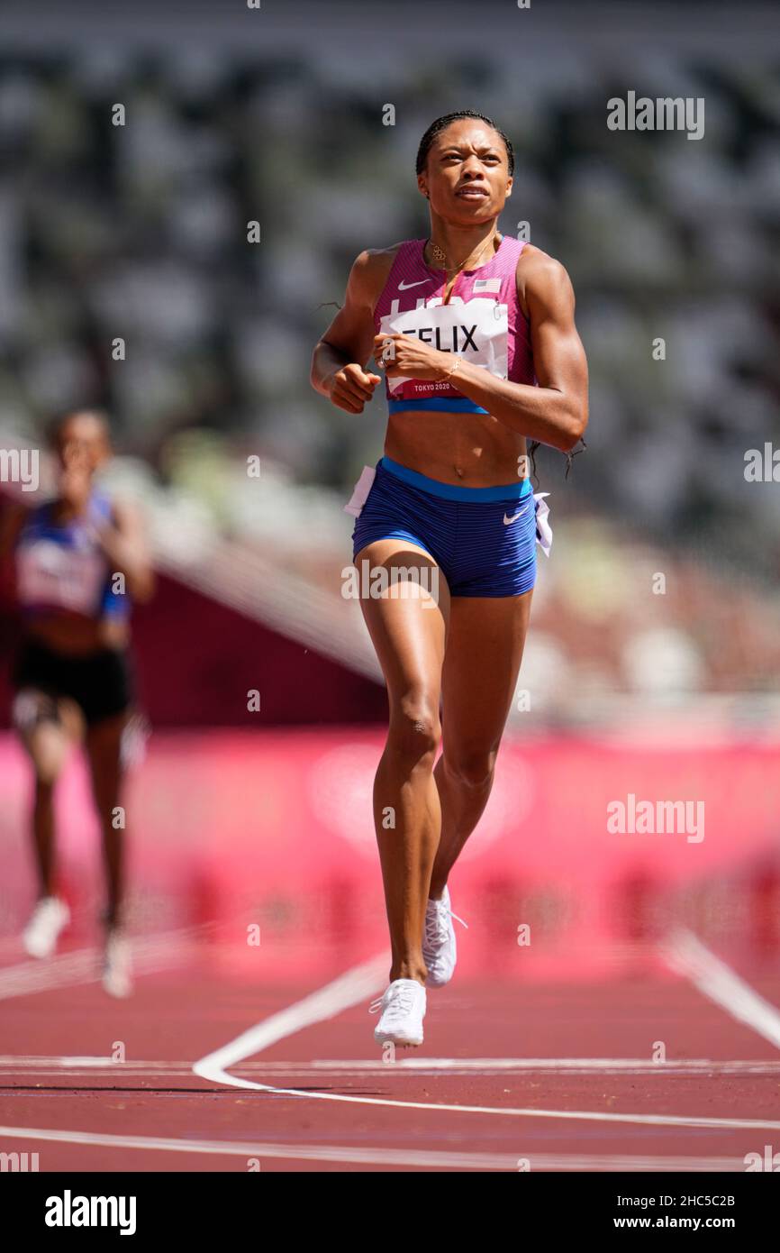 Allyson Felix participating in the semi-final of the 400 meters of the ...