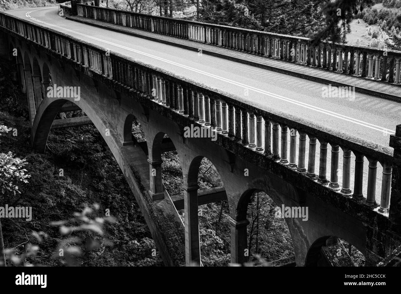 Old stone arched bridge Black and White Stock Photos & Images - Alamy