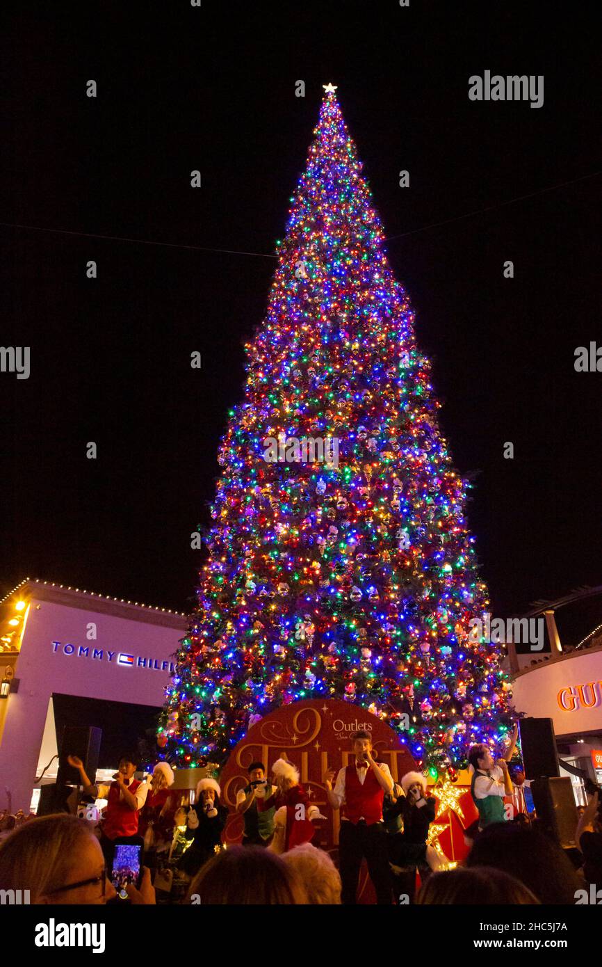 San Clemente, California, USA. 20th Nov, 2021. The Outlets hosts their