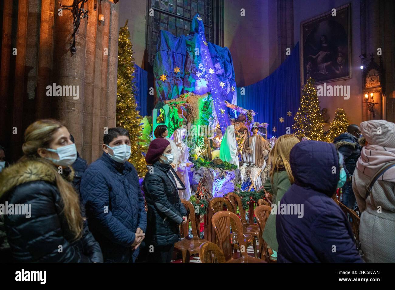 St Anthony Of Padula Christmas Fair 2022 Basilica St Anthony On Padua High Resolution Stock Photography And Images -  Alamy