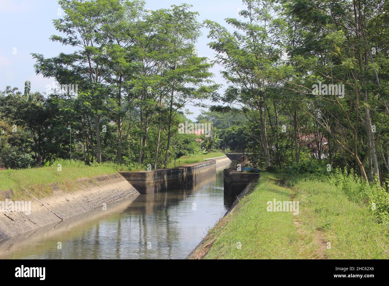 building a water channel that serves to drain water to the destination