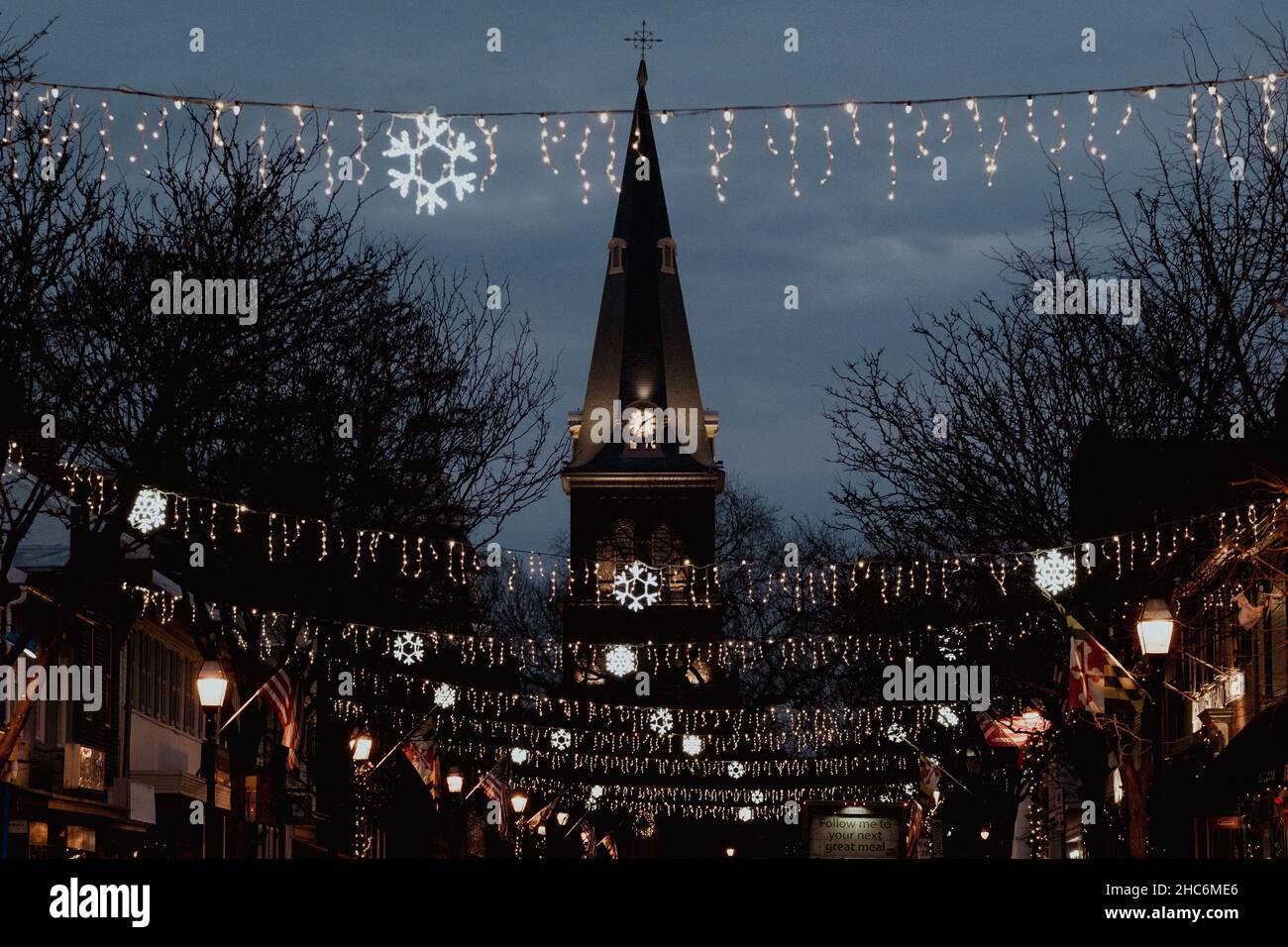 Historic St. Anne's Episcopal Church in Annapolis, MD pictured at Christmas time. Stock Photo