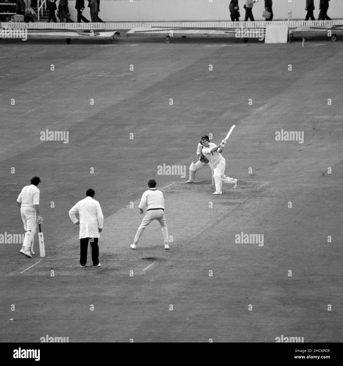 File photo dated 28-07-1972 of England's Ray Illingworth (right) hitting Australia's Ashley Mallett (third left) for six in second day of The Ashes in Leeds. Former cricketer Ray Illingworth has died at the age of 89, Yorkshire have announced. Illingworth, who led England to a Test series victory over Australia Down Under in 1970-71, had been undergoing radiotherapy for esophageal cancer. Issue date: Saturday December 25, 2021. Stock Photo