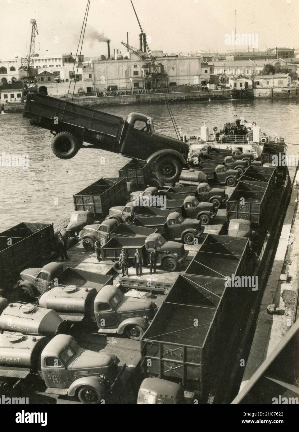 Loading and unloading pickups from the ship, Italy 1940s Stock Photo ...