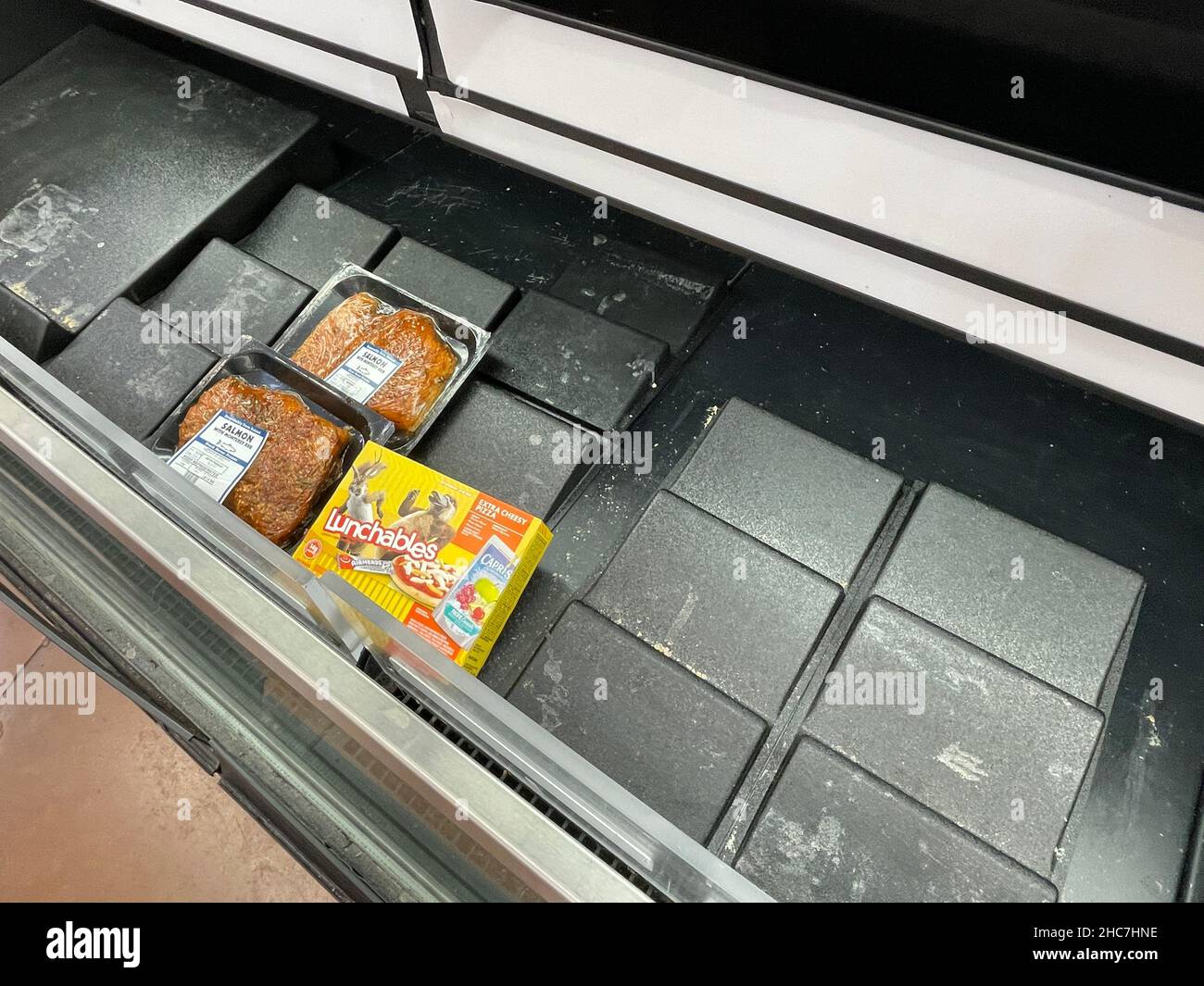 Augusta, Ga USA 12 24 21 Walmart retail grocery store interior