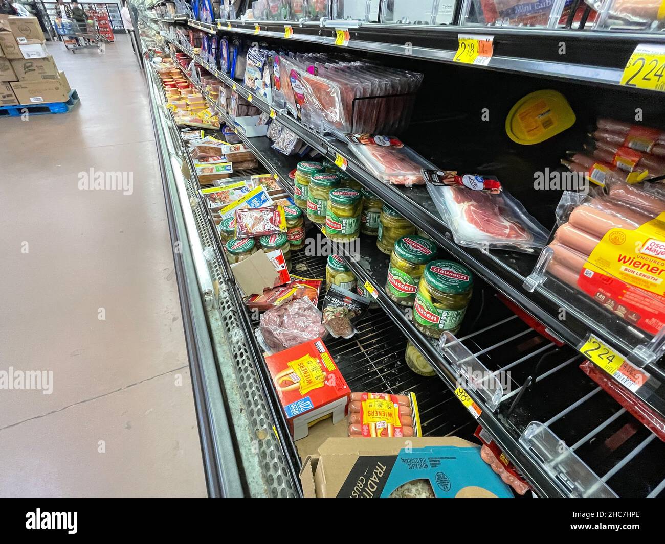 Augusta, Ga USA 12 24 21 Walmart retail grocery store interior