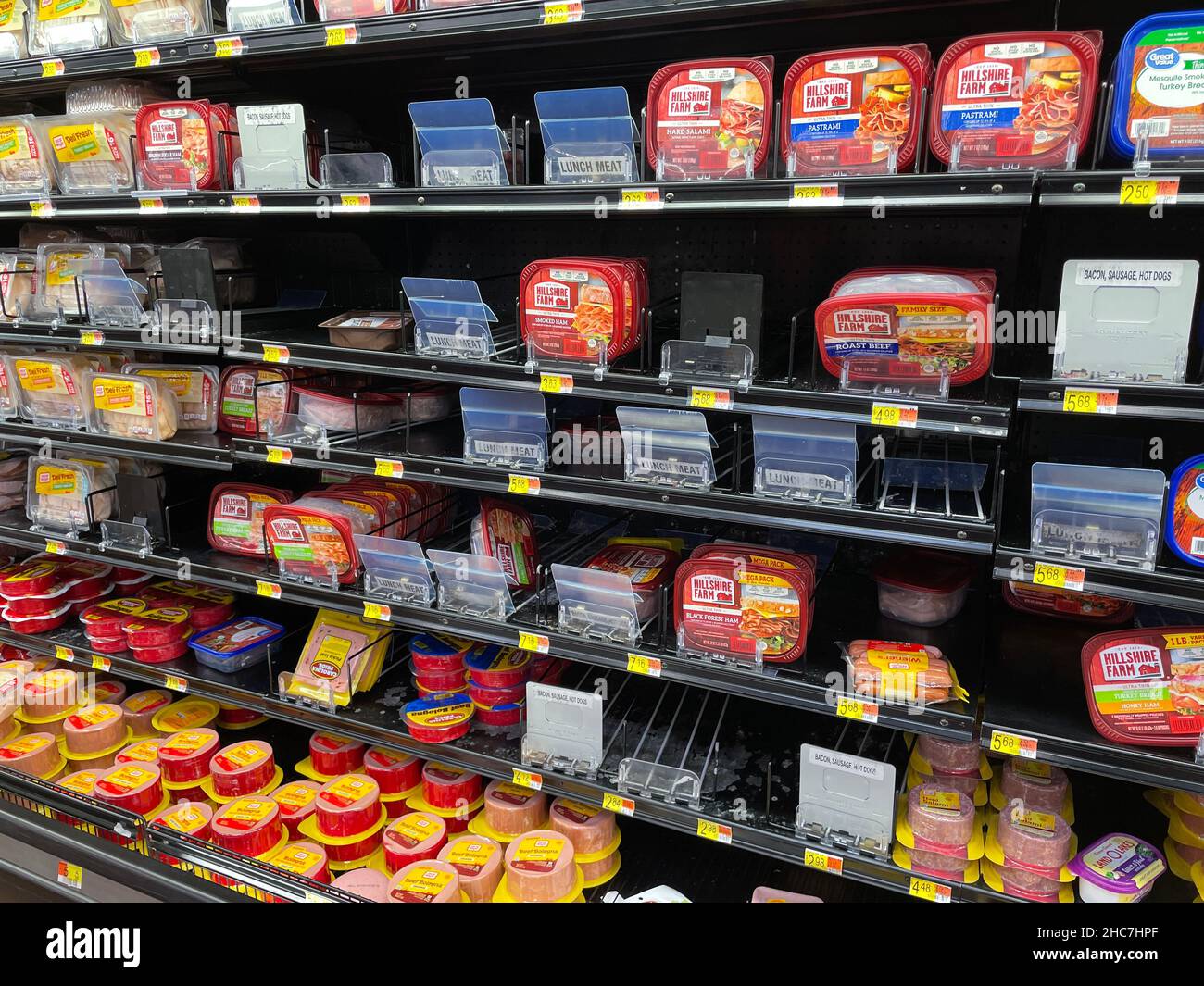 Augusta, Ga USA 12 24 21 Walmart retail grocery store interior