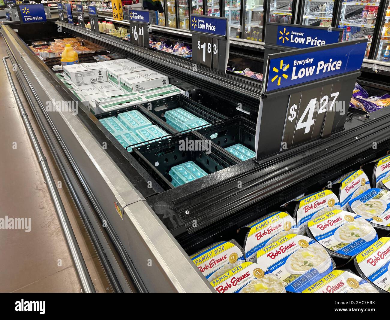 Augusta, Ga USA 12 24 21 Walmart retail grocery store interior
