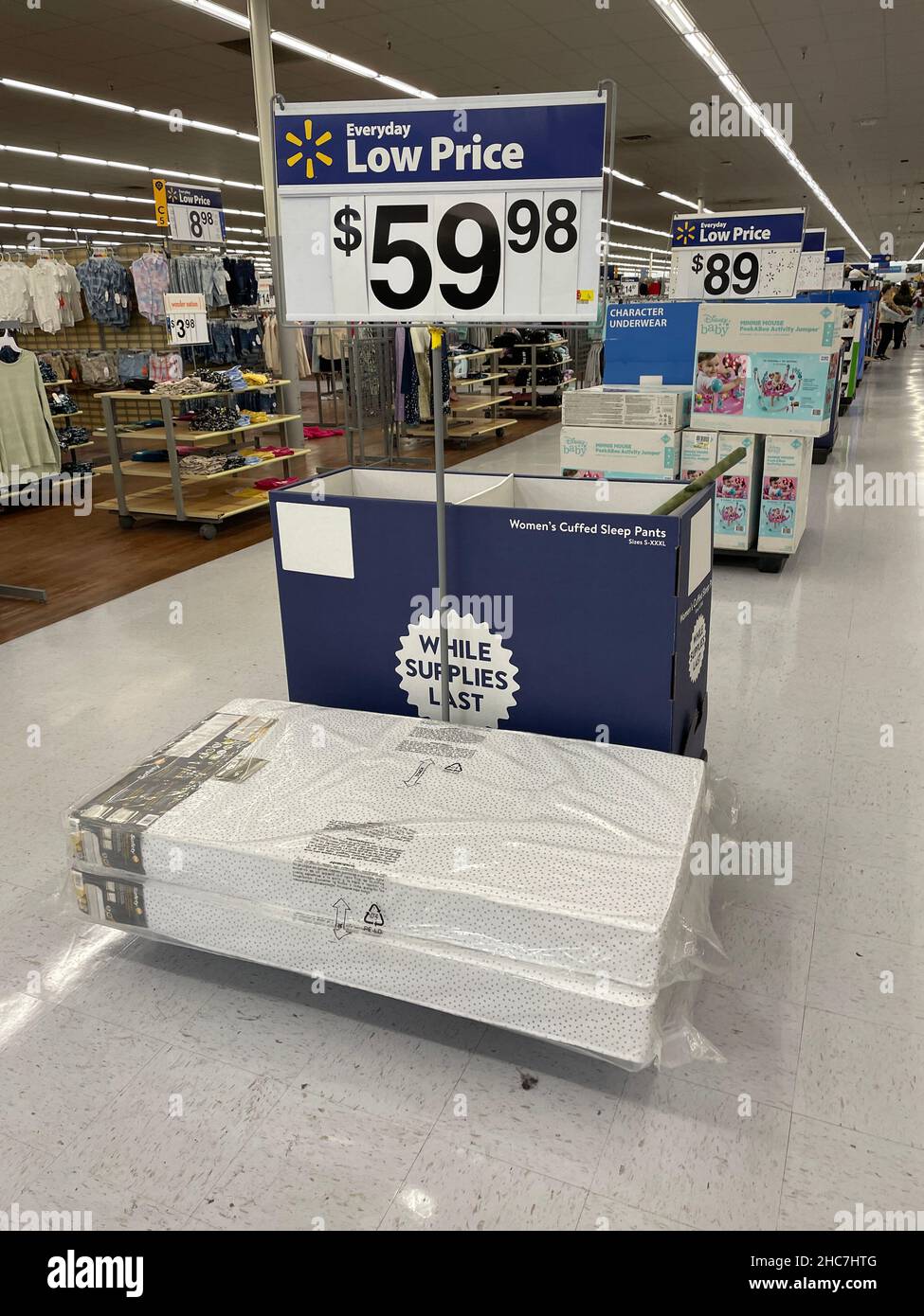 Augusta, Ga USA 12 24 21 Walmart retail grocery store interior