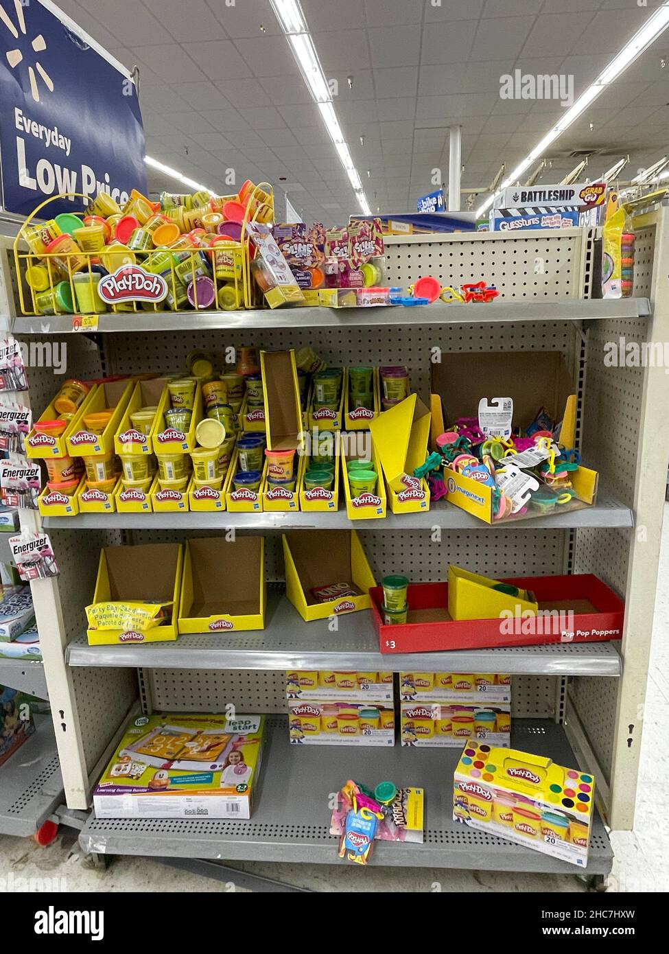 Augusta, Ga USA 12 24 21 Walmart retail grocery store interior