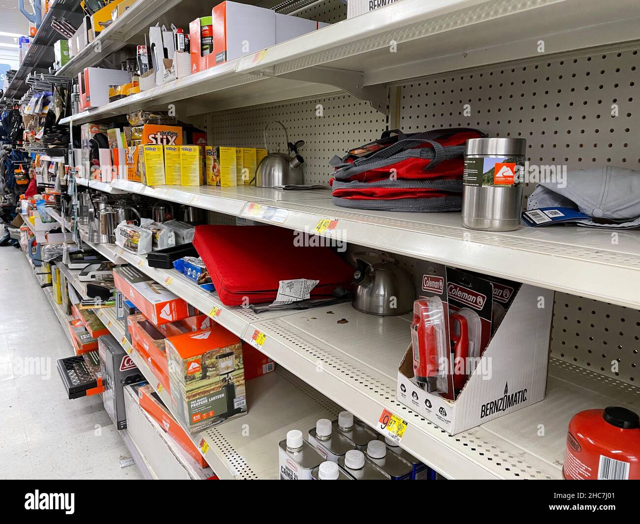 Augusta, Ga USA 12 24 21 Walmart retail grocery store interior