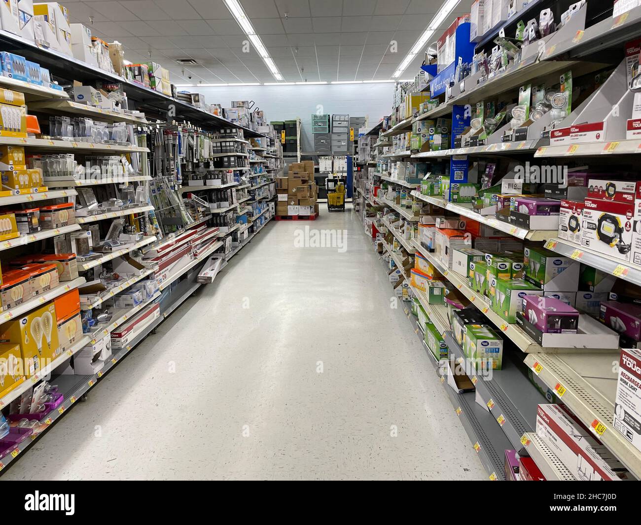 Augusta, Ga USA 12 24 21 Walmart retail grocery store interior