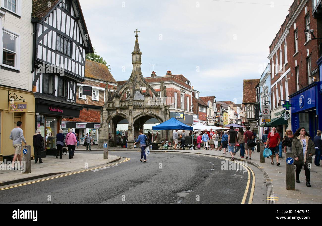 street-view-of-salisbury-town-square-stock-photo-alamy