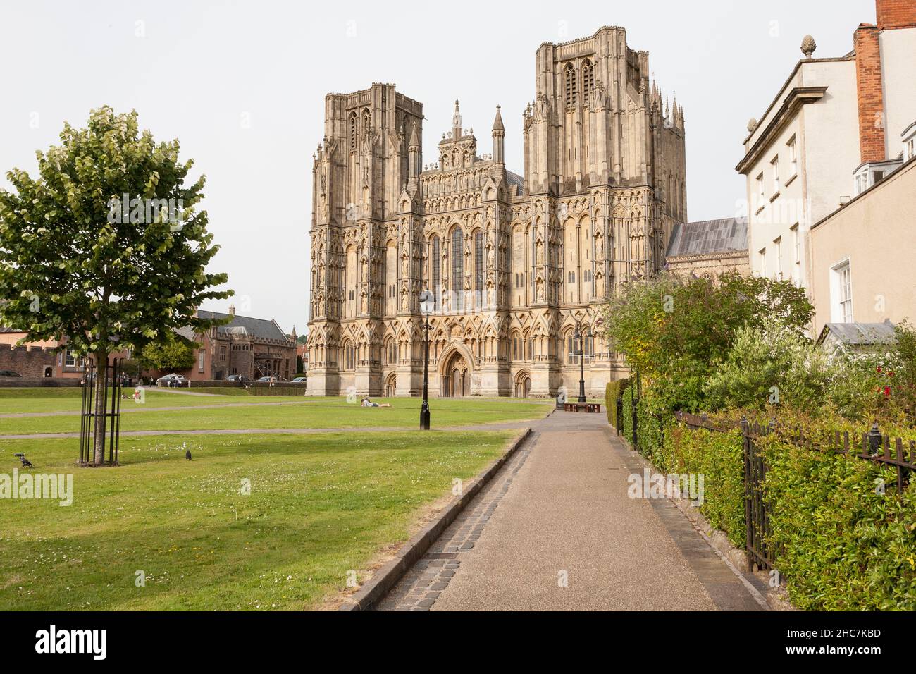 Medieval clock wells cathedral hi-res stock photography and images - Alamy