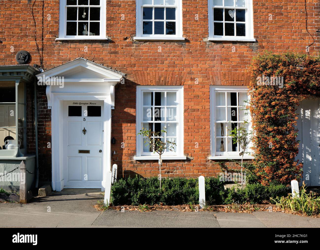 Dedham, Suffolk, England, Britain, September 2021. beautiful little red Georgian house . Stock Photo