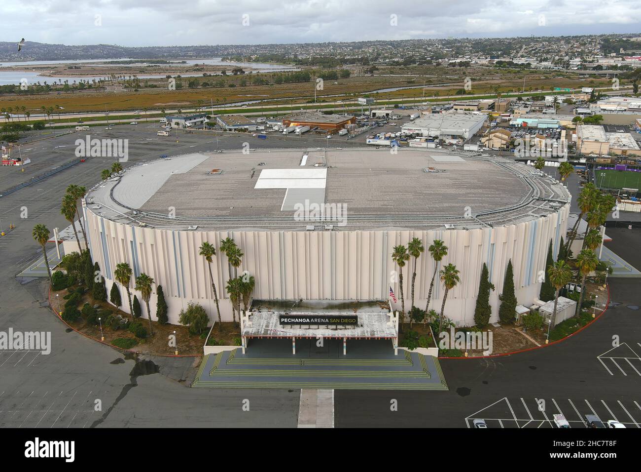 San Diego, United States. 25th Dec, 2021. An aerial view of the Pechanga  Arena, Saturday, Dec.
