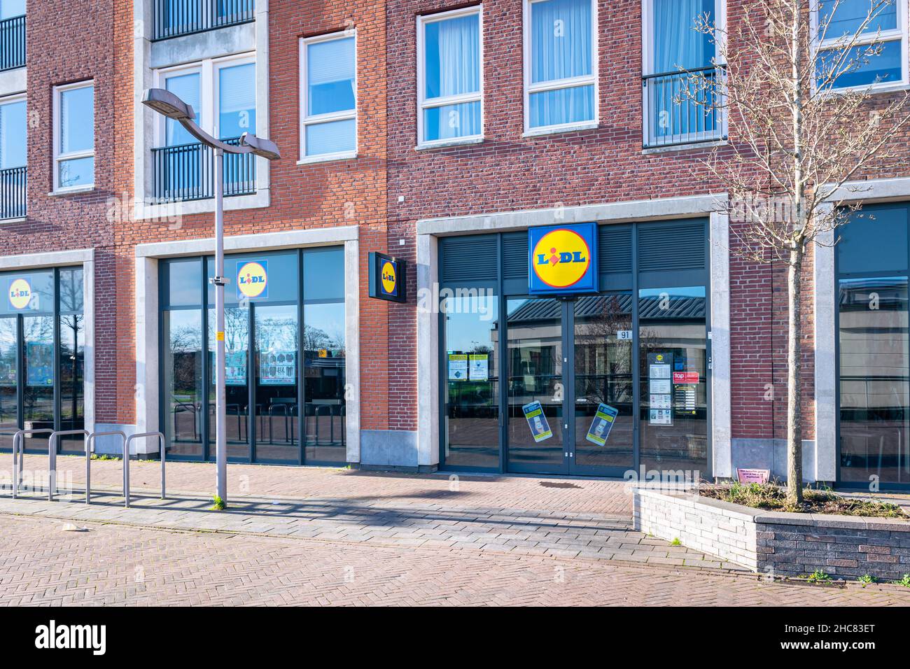 Lidl store front hires stock photography and images Alamy