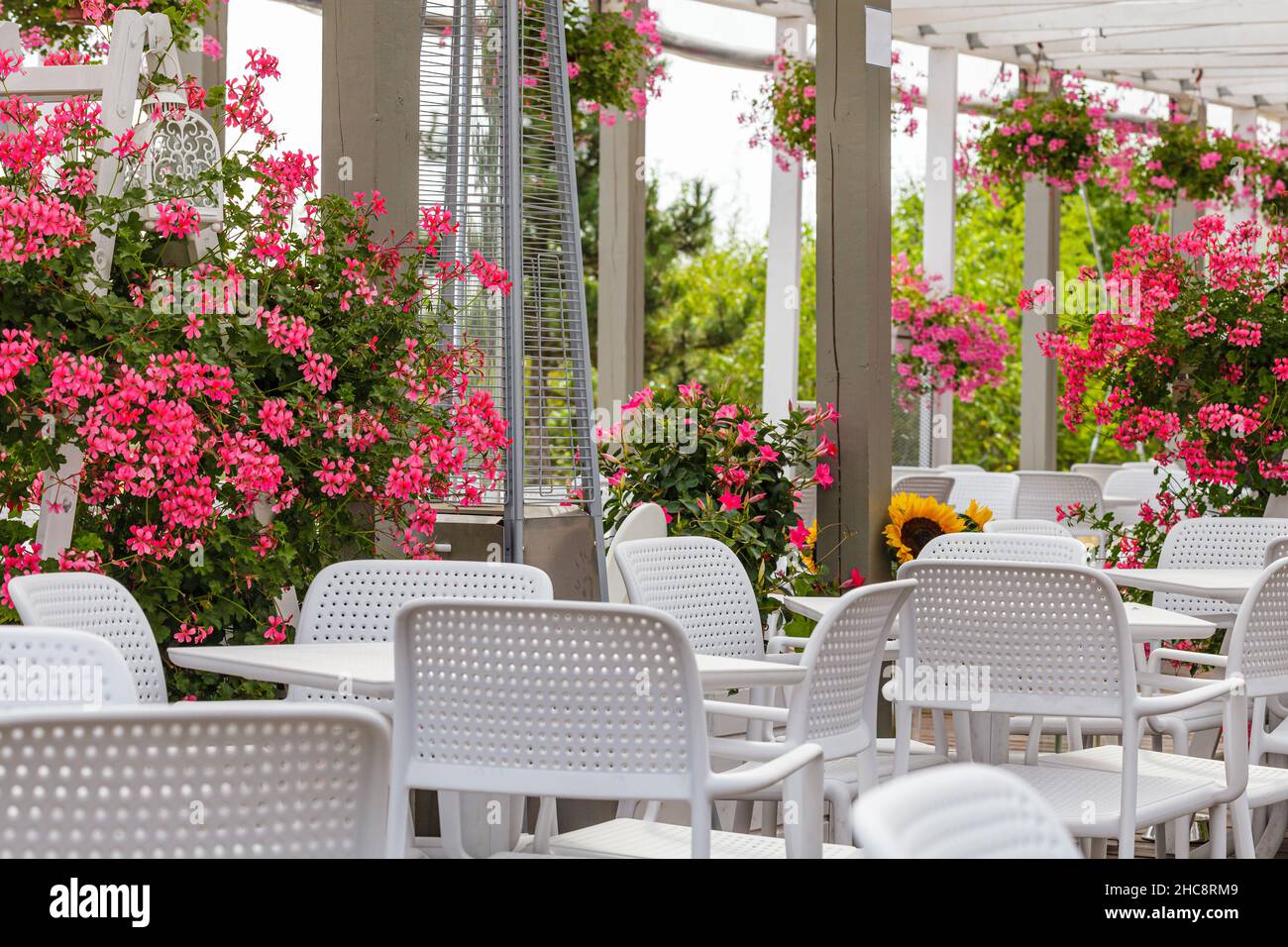 Empty Rauntant Table Inside Empty tables in a restaurant Stock Photo - Alamy