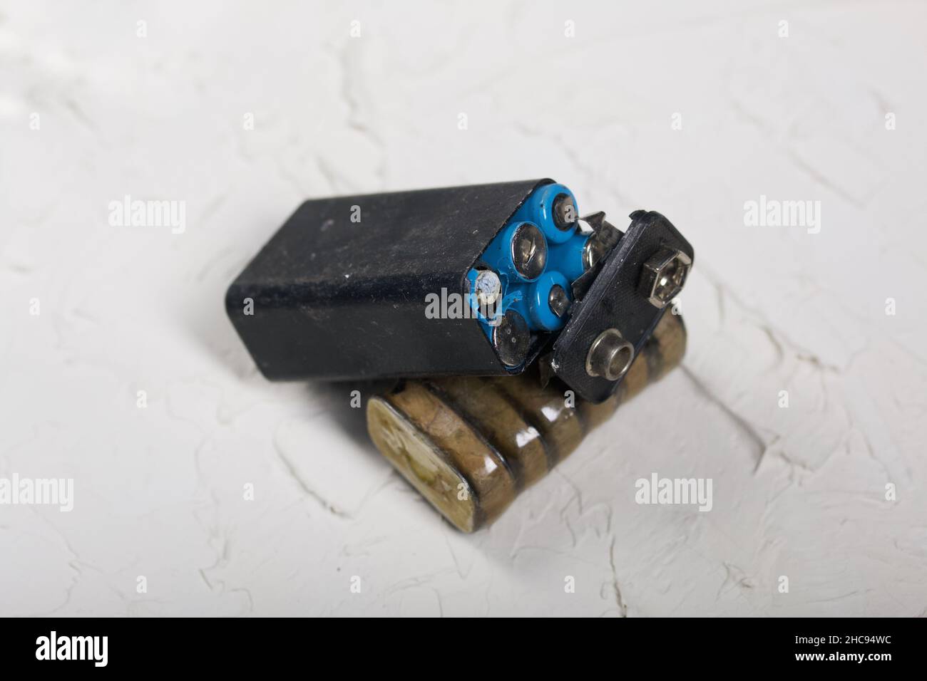 Waste batteries. Batteries and accumulators for disposal. Recycling of