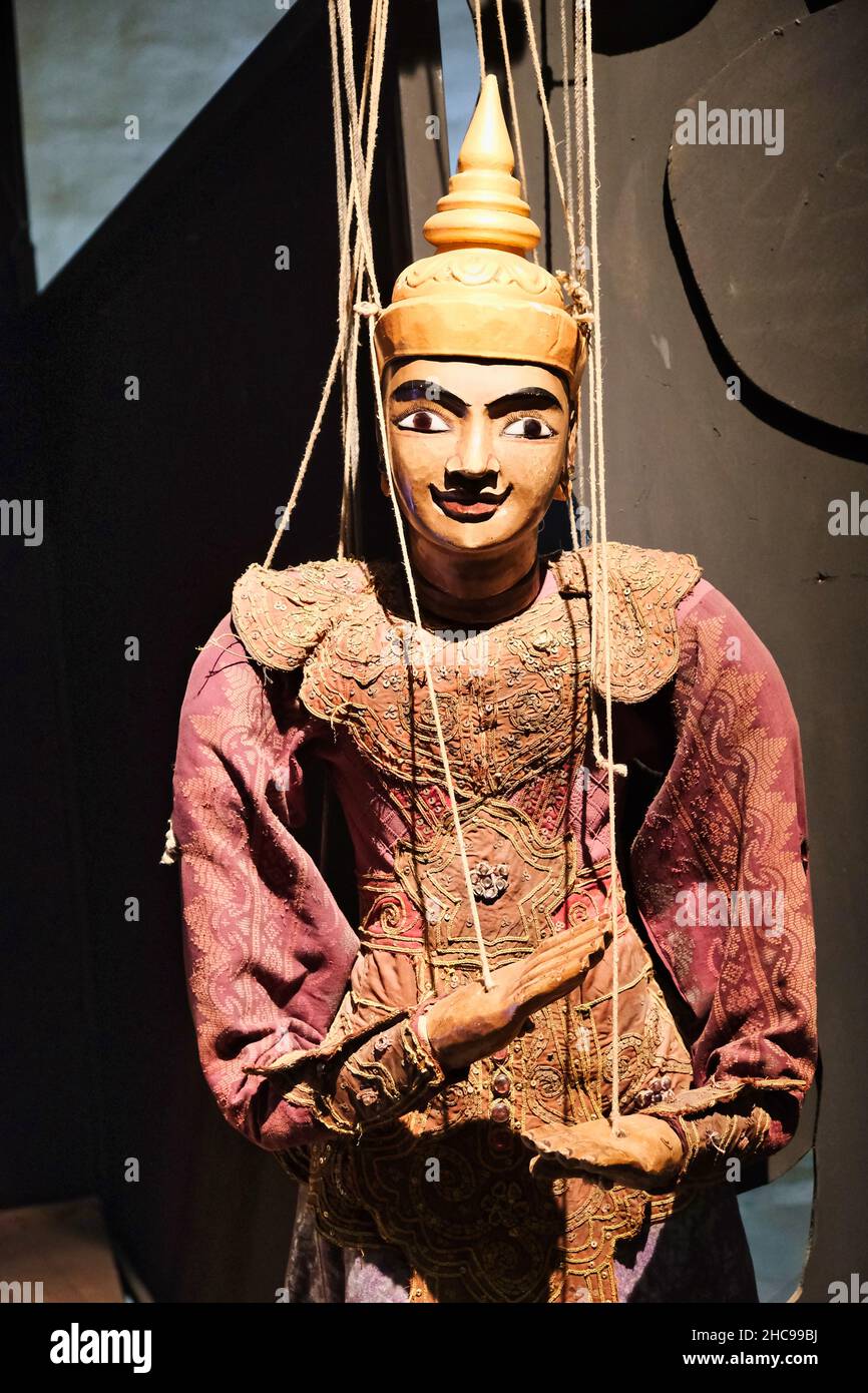 Puppet from Asia in the Puppets Museum in Palermo Stock Photo Alamy