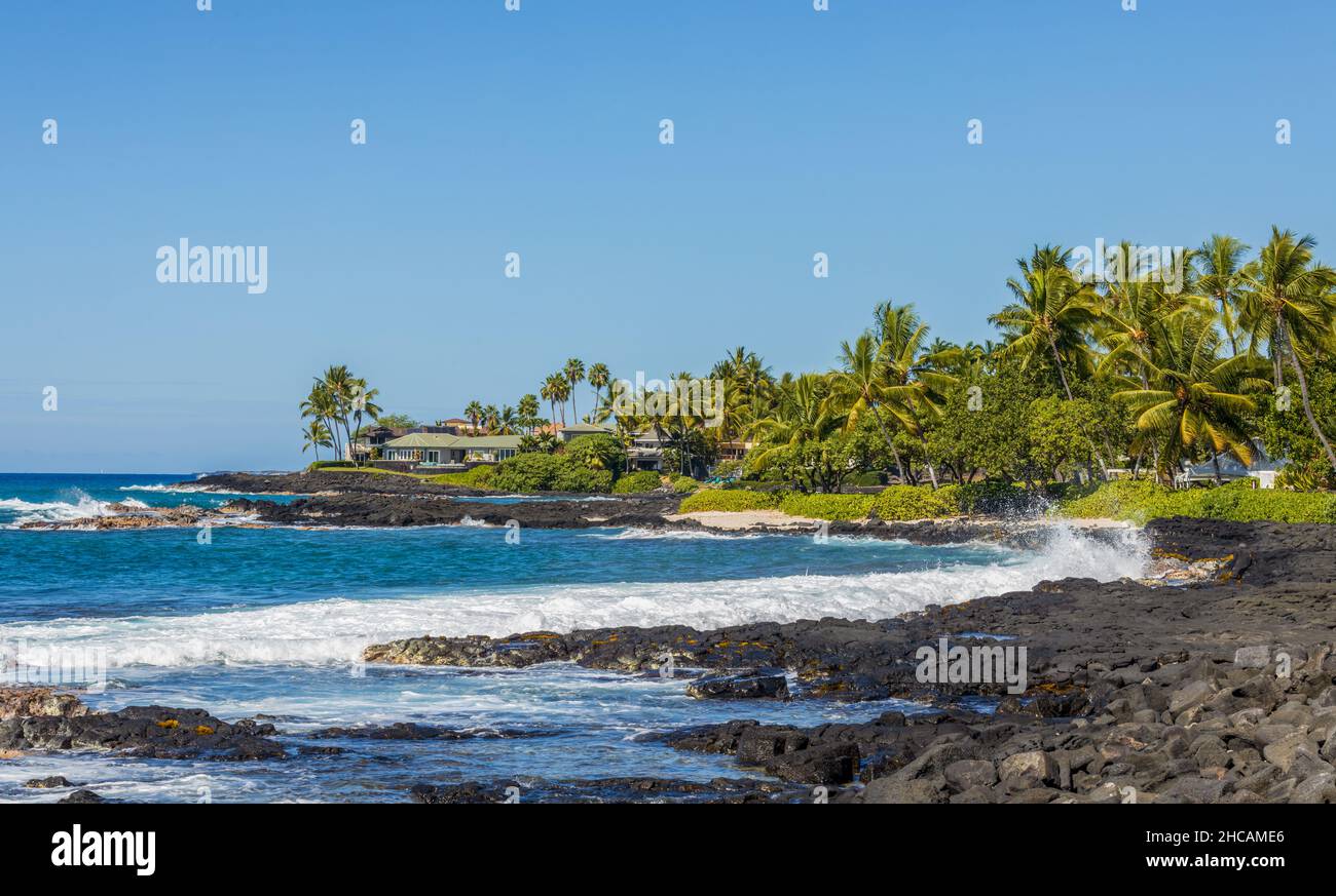 Scenic Alula Beach and Aiopio Fish Trap in Kailua Kona, Big Island ...