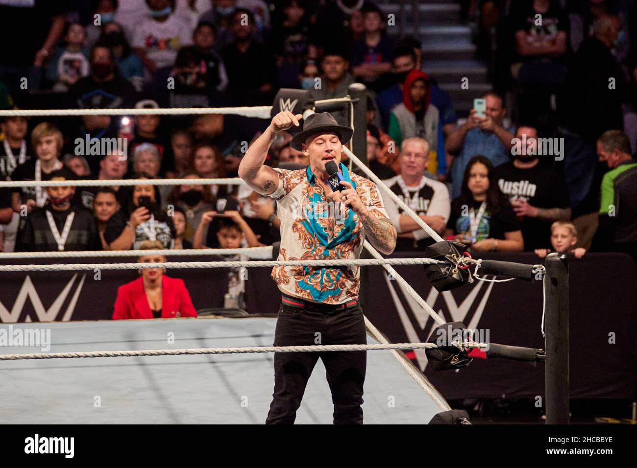 Tampa, Florida, USA. 26th Dec. 2021. Rick Boogs vs Happy Corbin during WWE fight at Amalie Arena. Credit: Yaroslav Sabitov/YES Market Media/Alamy Live News Stock Photo
