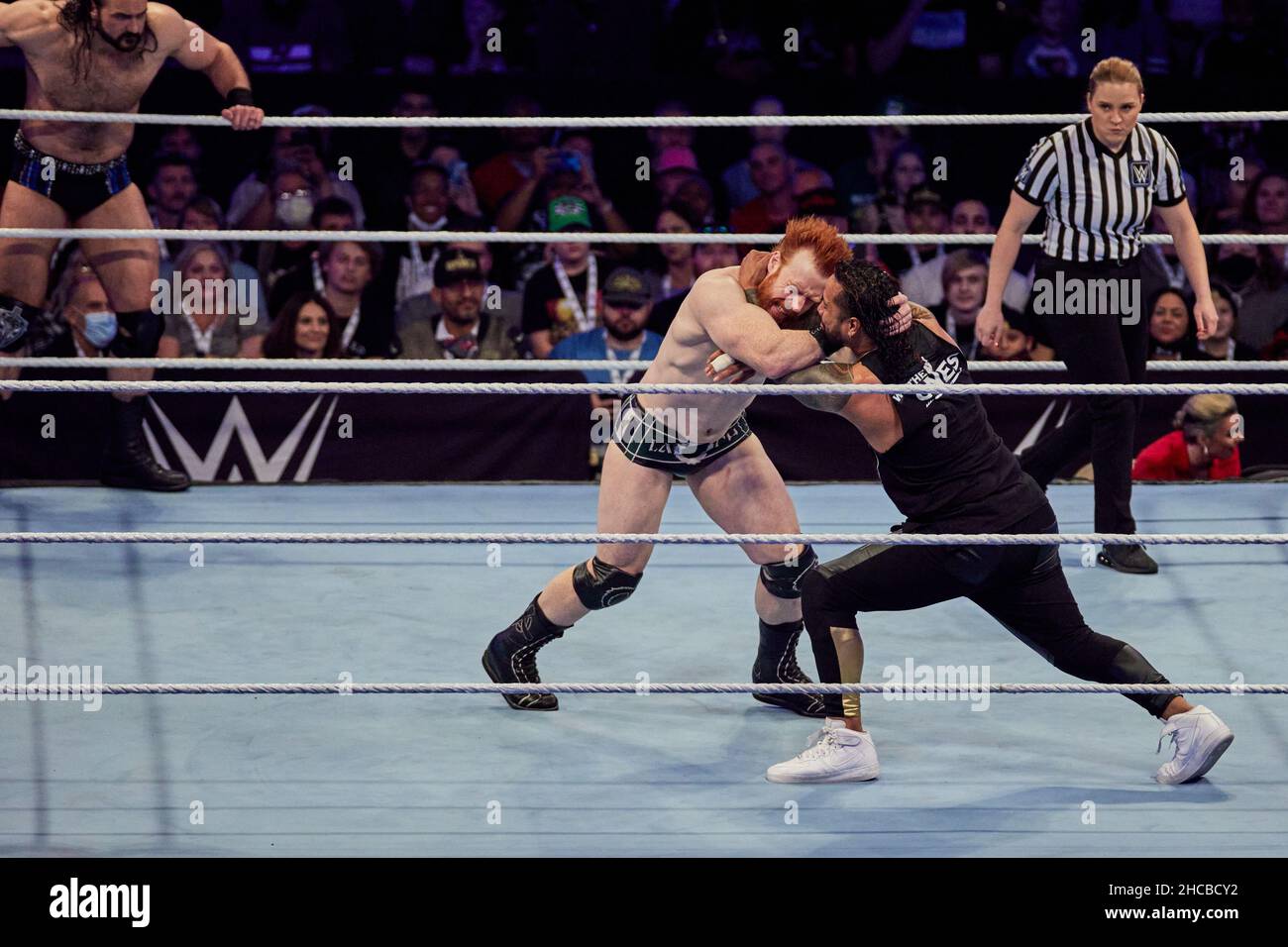 Tampa, Florida, USA. 26th Dec. 2021. Drew Mcintyre vs Sheamus vs The Usos during WWE fight at Amalie Arena. Credit: Yaroslav Sabitov/YES Market Media/Alamy Live News Stock Photo