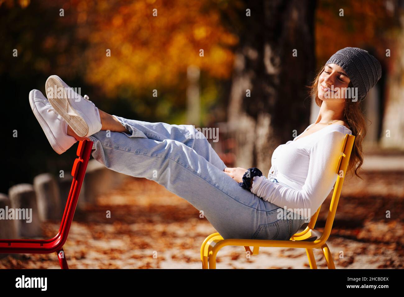 Girl feet hires stock photography and images Alamy