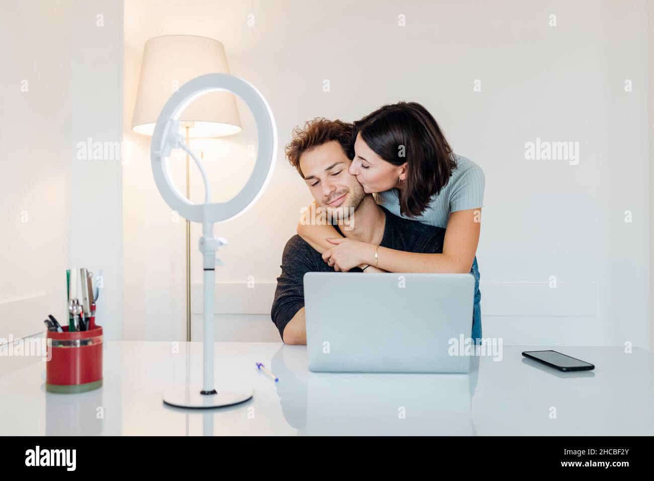 Office romance hi-res stock photography and images - Page 2 - Alamy