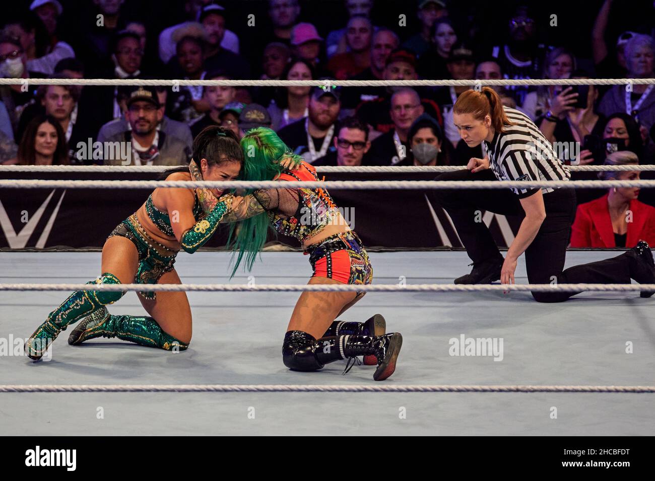 Tampa, Florida, USA. 26th Dec. 2021. Xia Li vs Shotzi Blackheart during WWE fight at Amalie Arena. Credit: Yaroslav Sabitov/YES Market Media/Alamy Live News Stock Photo