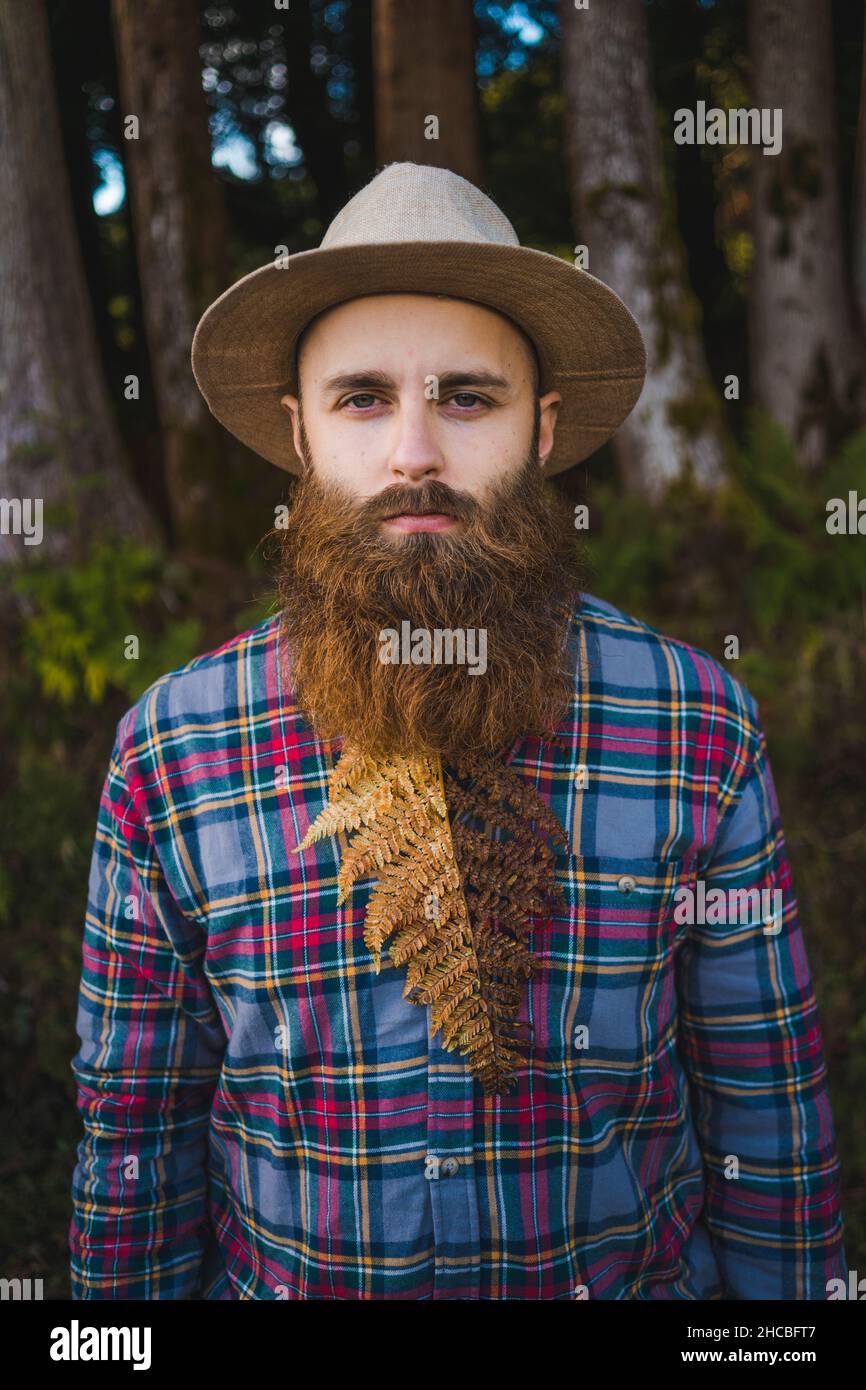 Hipster young man hi-res stock photography and images - Alamy