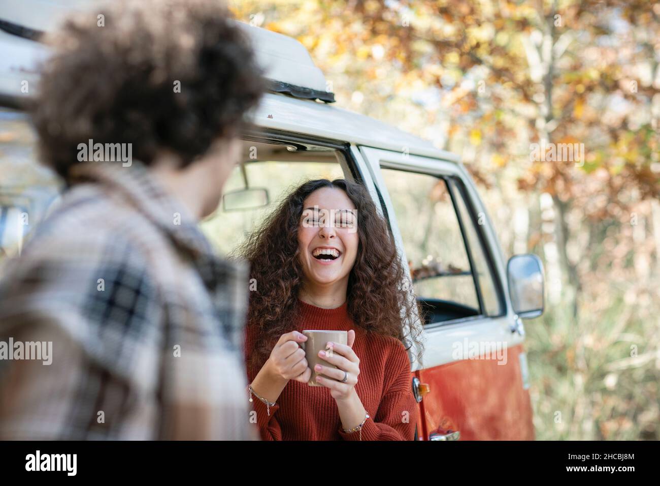 Woman Laughing At Man Hi res Stock Photography And Images Alamy woman-laughing-at-man-hi-res-stock-photography-and-images-alamy