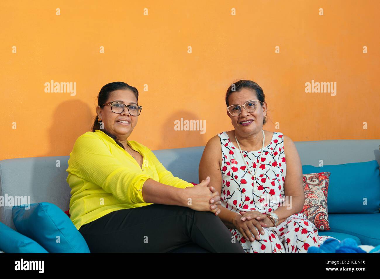 Two happy senior women hi-res stock photography and images - Alamy