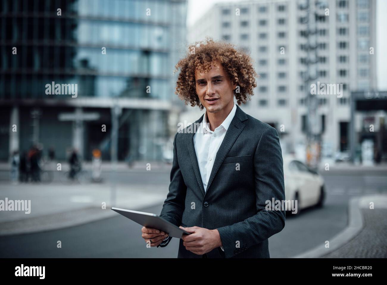Brown curly hair hi-res stock photography and images - Alamy